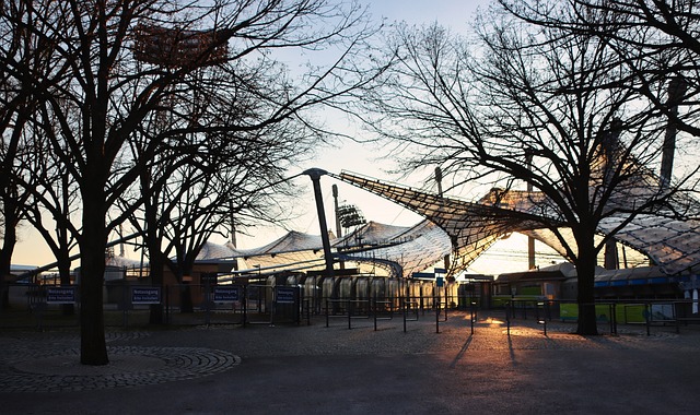 斯之间的这 斯之间的这